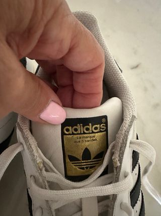 Adidas Superstar - Zapatillas blancas y negras