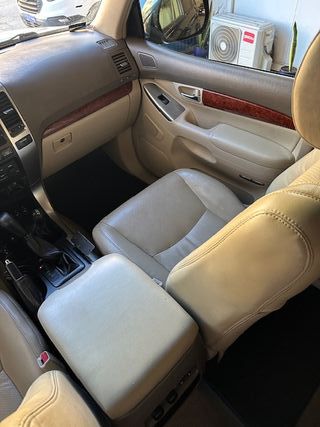 Toyota Land Cruiser 2008