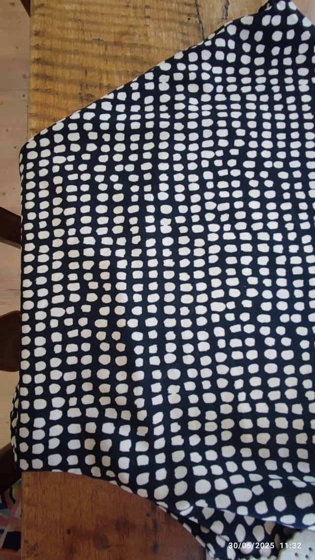 Vestito estivo beige e nero