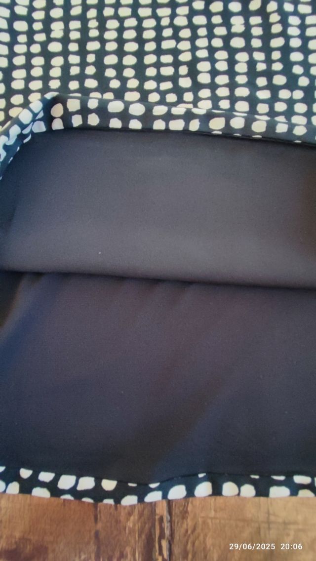 Vestito estivo beige e nero