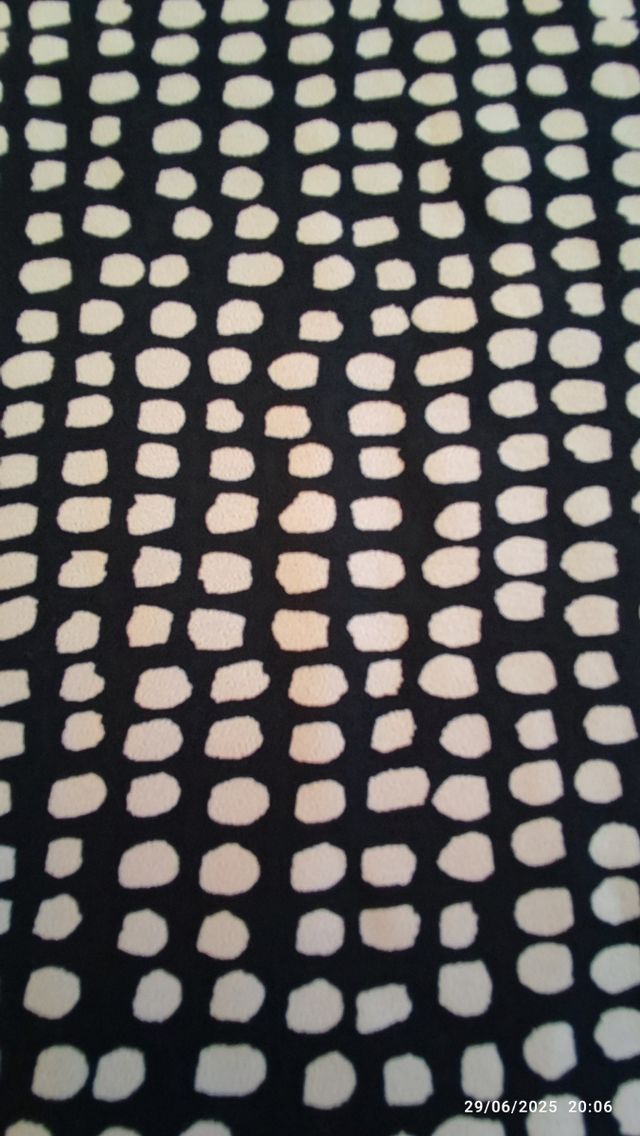 Vestito estivo beige e nero