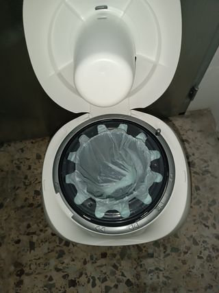 Papelera contenedor antiolores pañales Sangenic