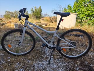 Bicicleta BTWIN Riverside 100 Blanca. 20 pulgadas.