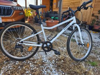 Bicicleta BTWIN Riverside 100 Blanca. 20 pulgadas.