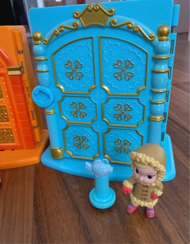 3 Casitas plegables con Muñecas llave mágica 