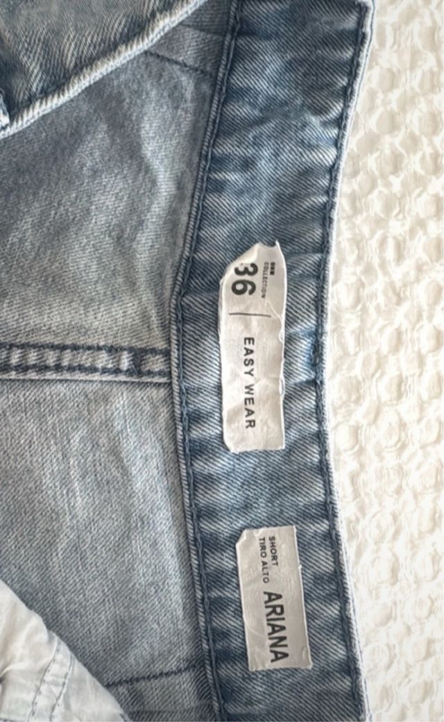 Shorts Bershka - Vaqueros azules