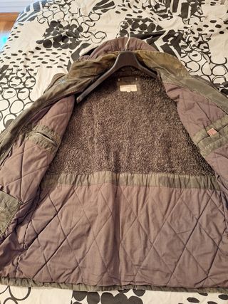 Chaqueta militar cálida camuflaje.
La talla es XXL
