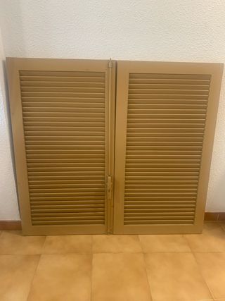 Ventana madera 2 hojas pino y mallorquina