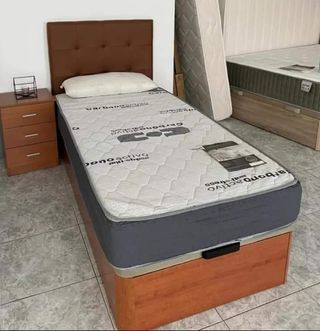 Cama Carbono con cabecero tapizado