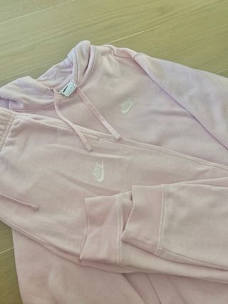 Chándal Nike rosa talla XS