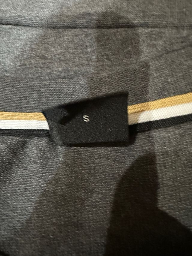 Camiseta Hugo Boss Gris - Manga Larga