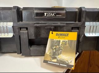Maletín Dewalt Tstak