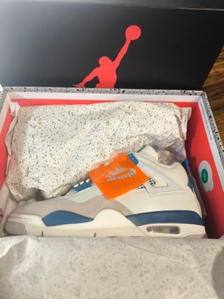 Jordan 4 military blue - 42 EU 