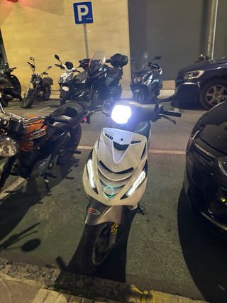 Piaggio Zip SP giller 180 leer descripcion