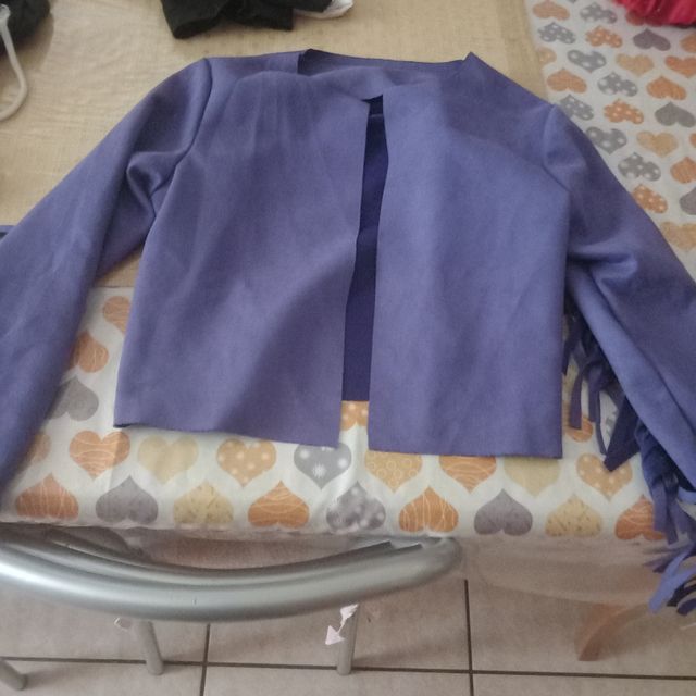 Bolero viola e verde con frange