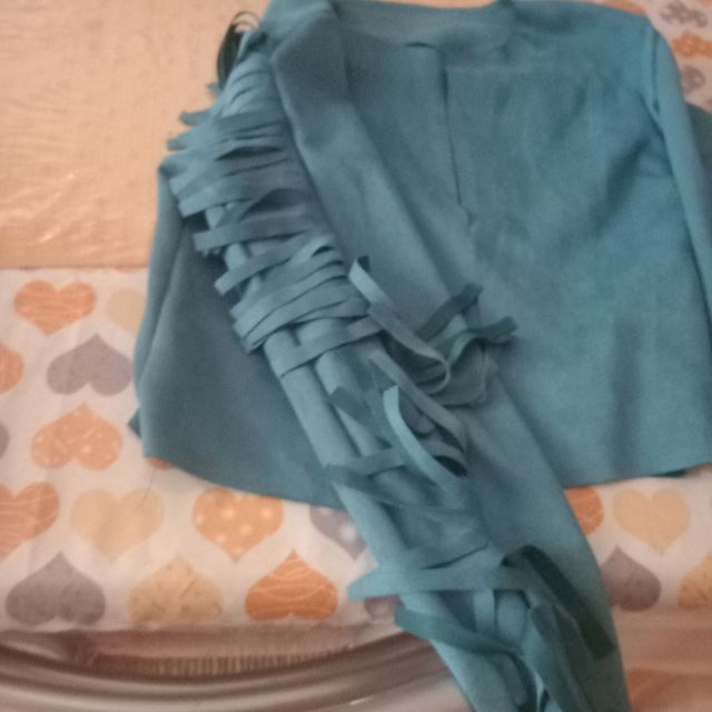 Bolero viola e verde con frange