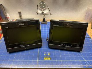 2 Pantallas 1 con DVD Lazer Portátiles