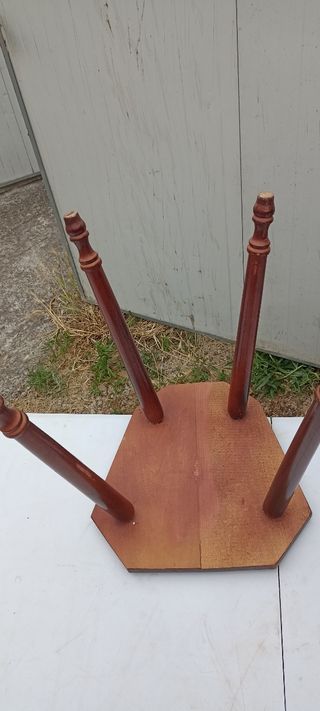 2 Sillas Madera Talladas Marrón