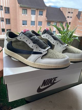 Nike Jordan 1 Low Travis Scott  52,5/18 americana