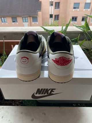 Nike Jordan 1 Low Travis Scott  52,5/18 americana