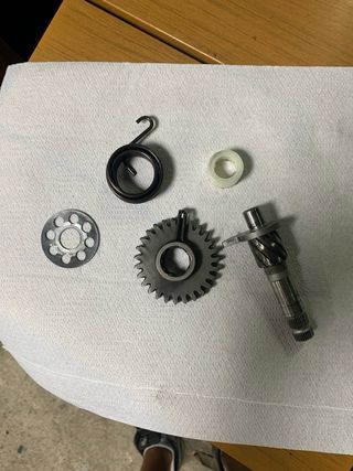 Eje pedal arranque Suzuki RMX