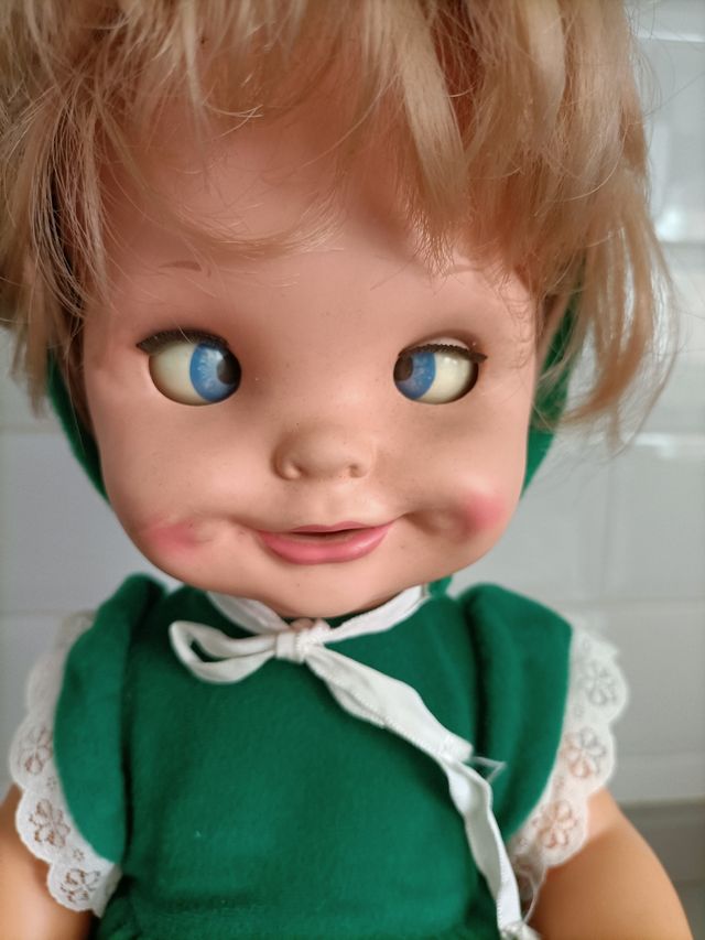 Muñeca Saucy vintage años 70