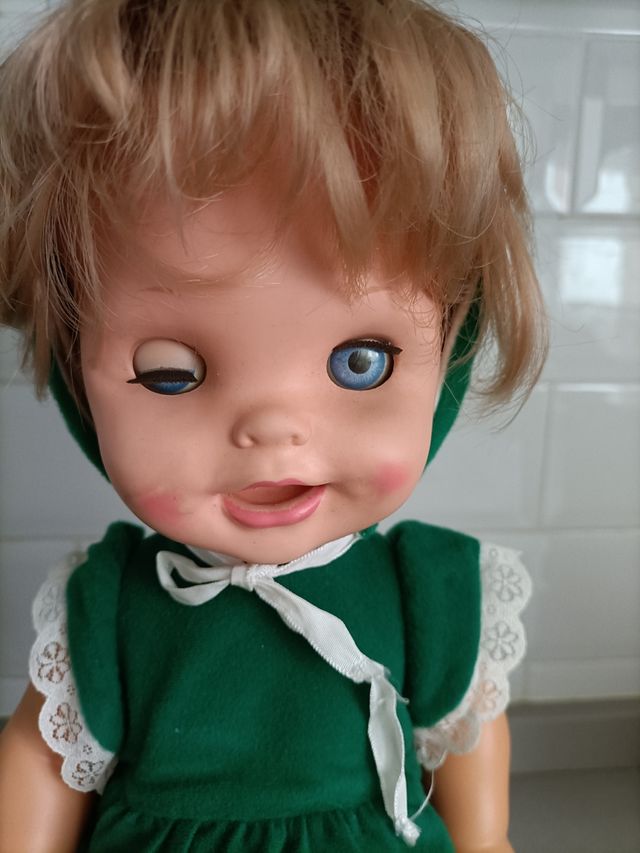 Muñeca Saucy vintage años 70