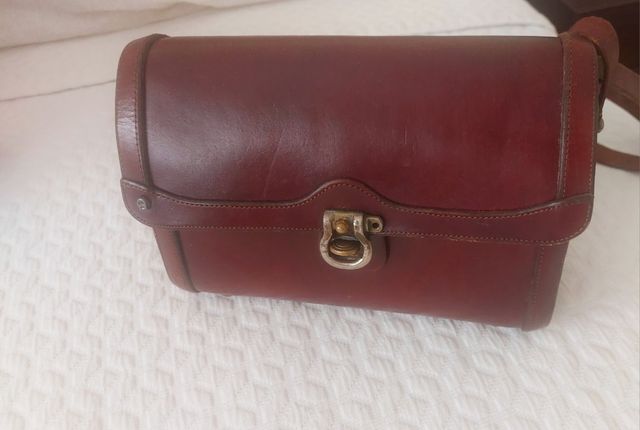 Bolso marrón piel antiguo. Años 40