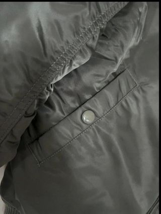 Cazadora Alpha Industries verde oliva