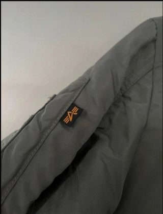 Cazadora Alpha Industries verde oliva