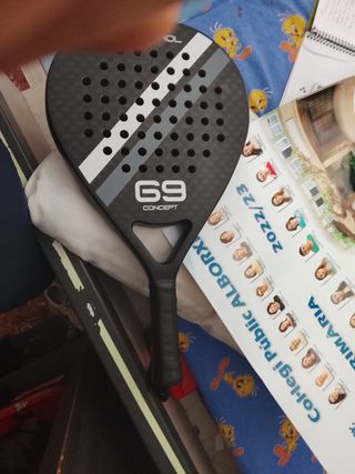 Pala pádel Bullpadel Concept 69