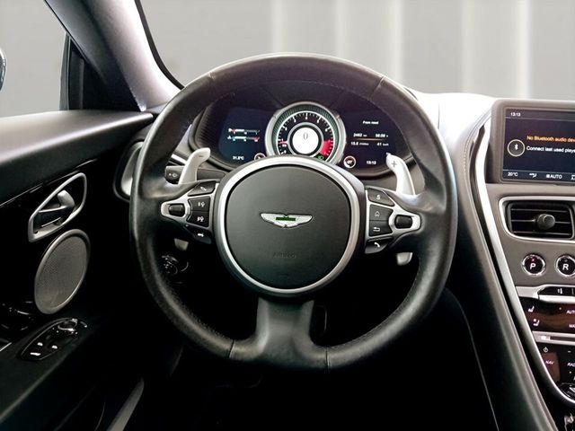 Aston martin DB11 4.0 V8