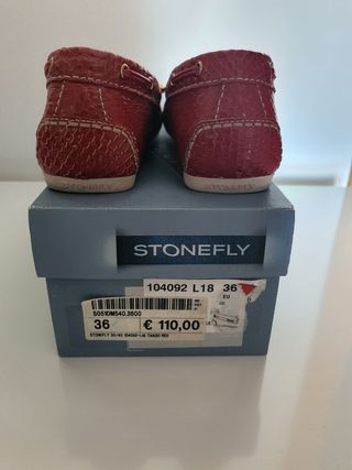 Mocassino donna rosso. Taglia 36. Buono stato