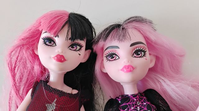 2 Muñecas Draculaura Monster High