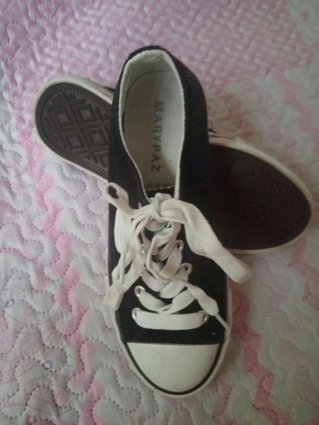 Zapatillas niña negras