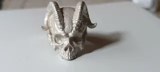 Anillo Calavera  con cuernos de carnero Plata 925