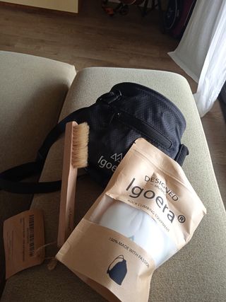 Kit escalada Igoera: Cepillo, bolsa y bola de tiza