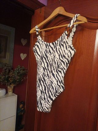 Bañador cebra blanco y negro