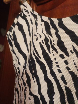 Bañador cebra blanco y negro
