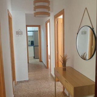 Apartamento con terraza en Tavernes de la Valldign