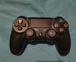 PS4 Slim 1TB + Dualshock