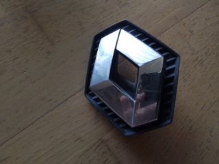 Emblema frontal Renault Kangoo