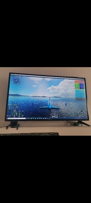 Tengo 3 unidades ( cada una 100 euros), TV 32" neg