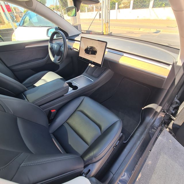 Tesla Model Y Long Range Dual Motor AWD POCOS KM 