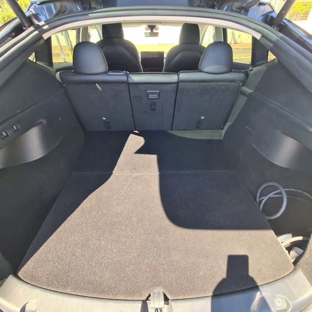 Tesla Model Y Long Range Dual Motor AWD POCOS KM 