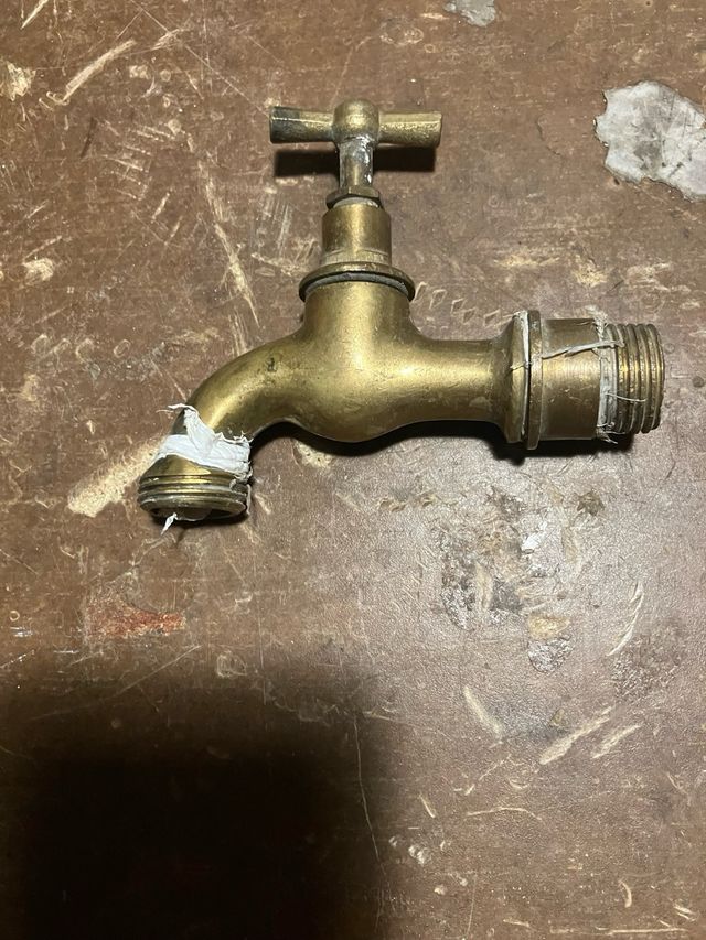 4 grifos latón antiguos