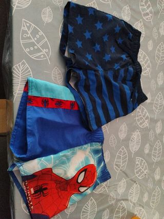 Bañadores niño Spiderman EEUU.talla 5/6 años