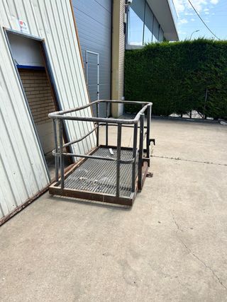 Cesta elevadora telescópica