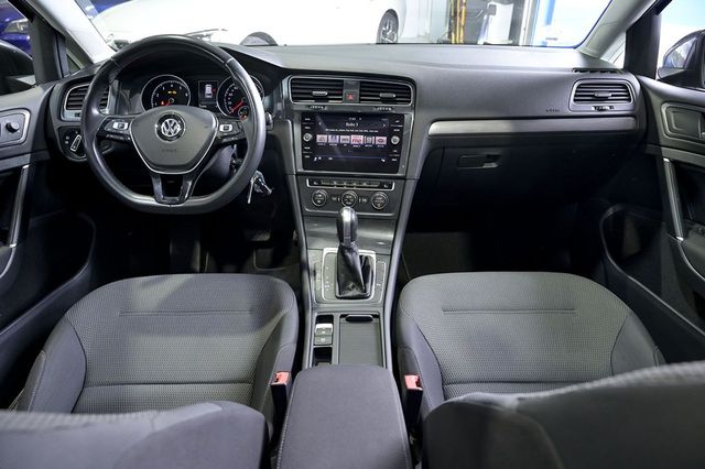 Volkswagen Golf   Advance 1.5 TSI EVO 110kW DSG Variant 
