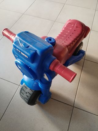 Moto correpasillos molto